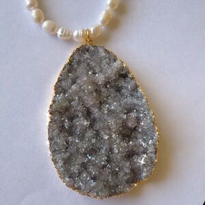 Large amethyst pearl necklace